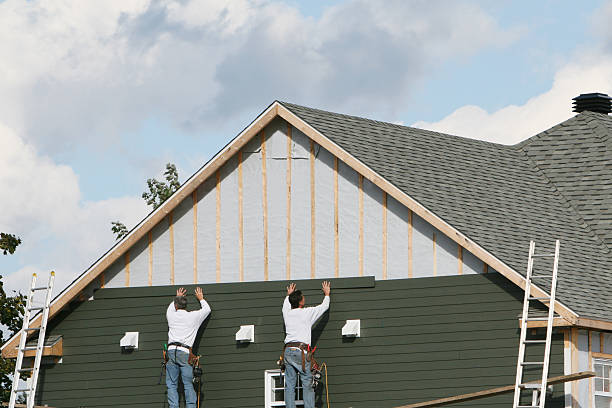 Professional Siding Contractor technician working in Grafton, OH
